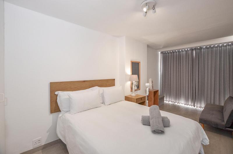 To Let 2 Bedroom Property for Rent in Dolphin Beach Western Cape